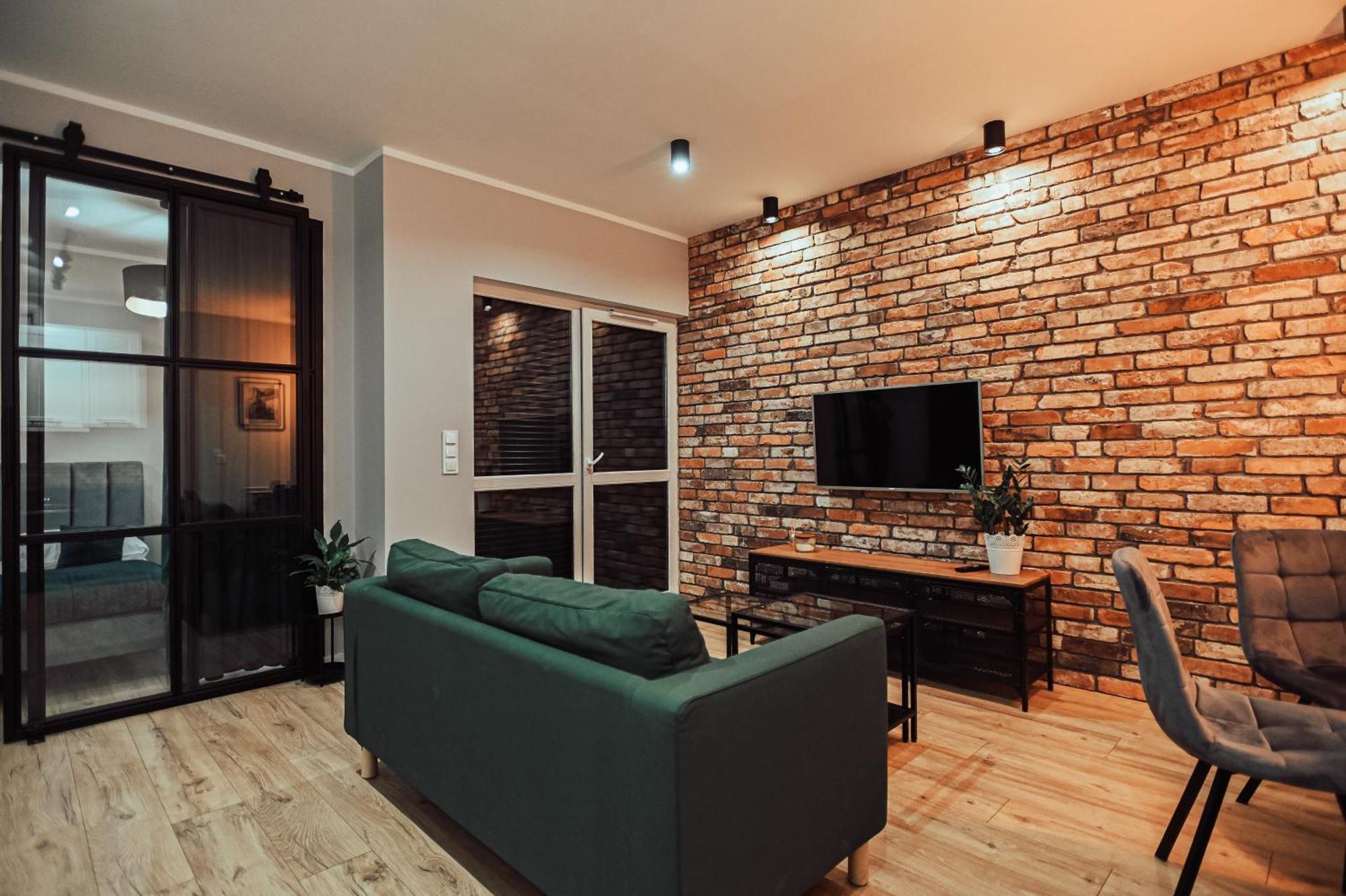 Loft Luxury Apartment & Parking レシュノ エクステリア 写真