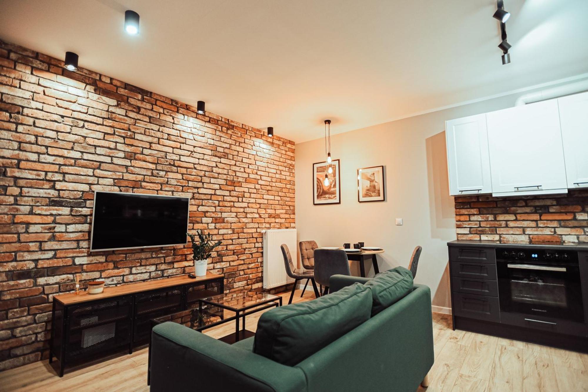 Loft Luxury Apartment & Parking レシュノ エクステリア 写真