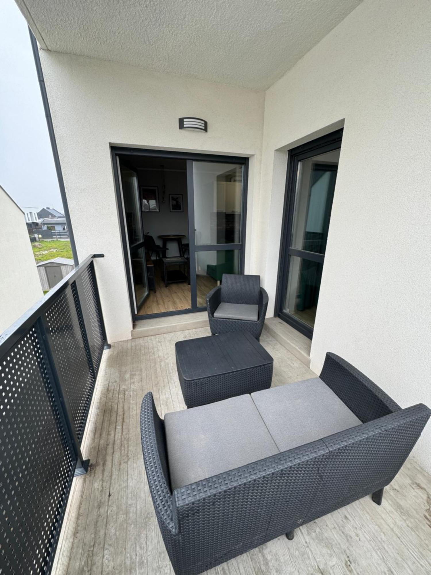 Loft Luxury Apartment & Parking レシュノ エクステリア 写真